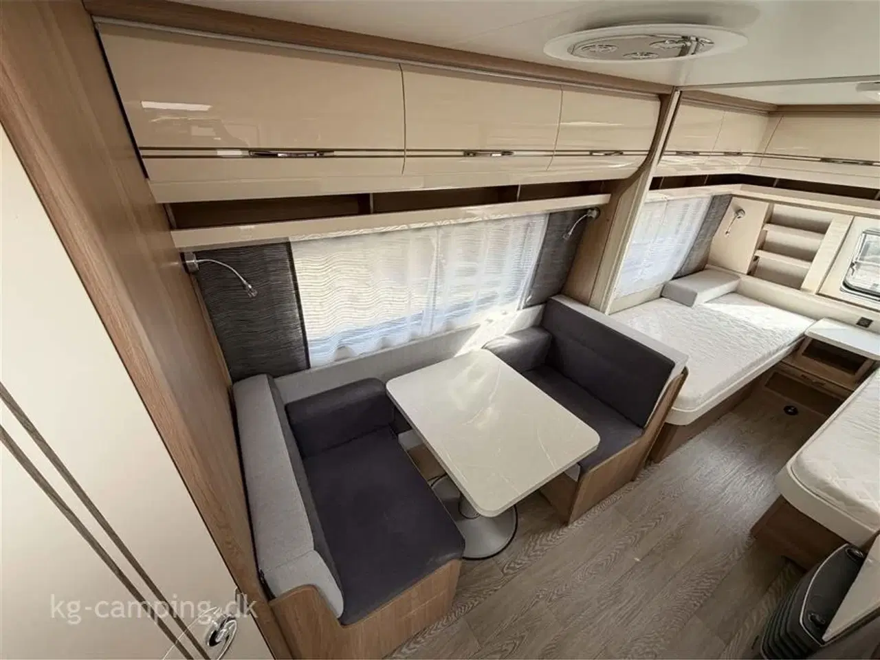 Billede 6 - 2022 - Hobby Excellent 460 SL   Enkeltsenge - Luftfortelt - Mover - Cykelstativ.