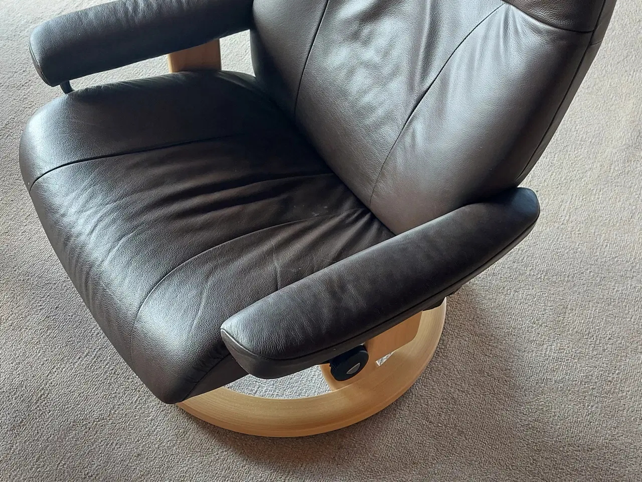 Billede 2 - Sofa bord + 2 stressless lænestole