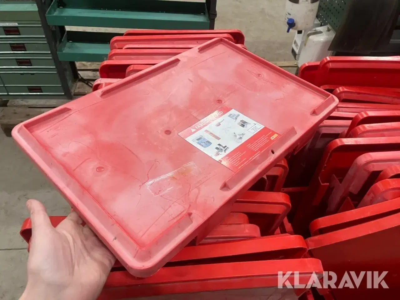 Billede 6 - Røde plastkasser Med låg 42liter 70 styk