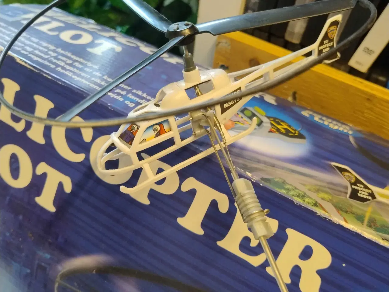Billede 15 - Legetøjs helikopter 