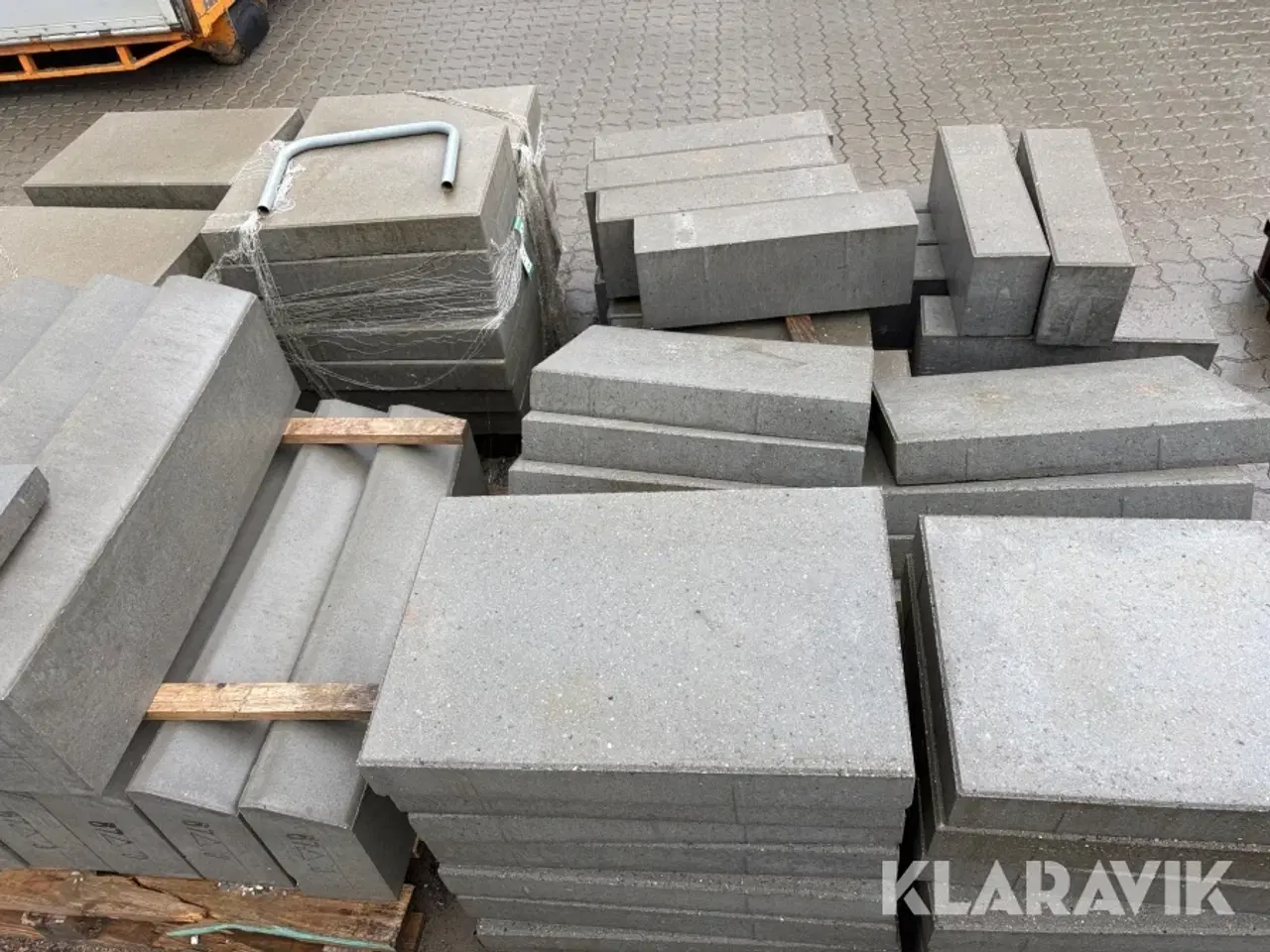 Billede 4 - Lot: beton matrialer ca 90 styk