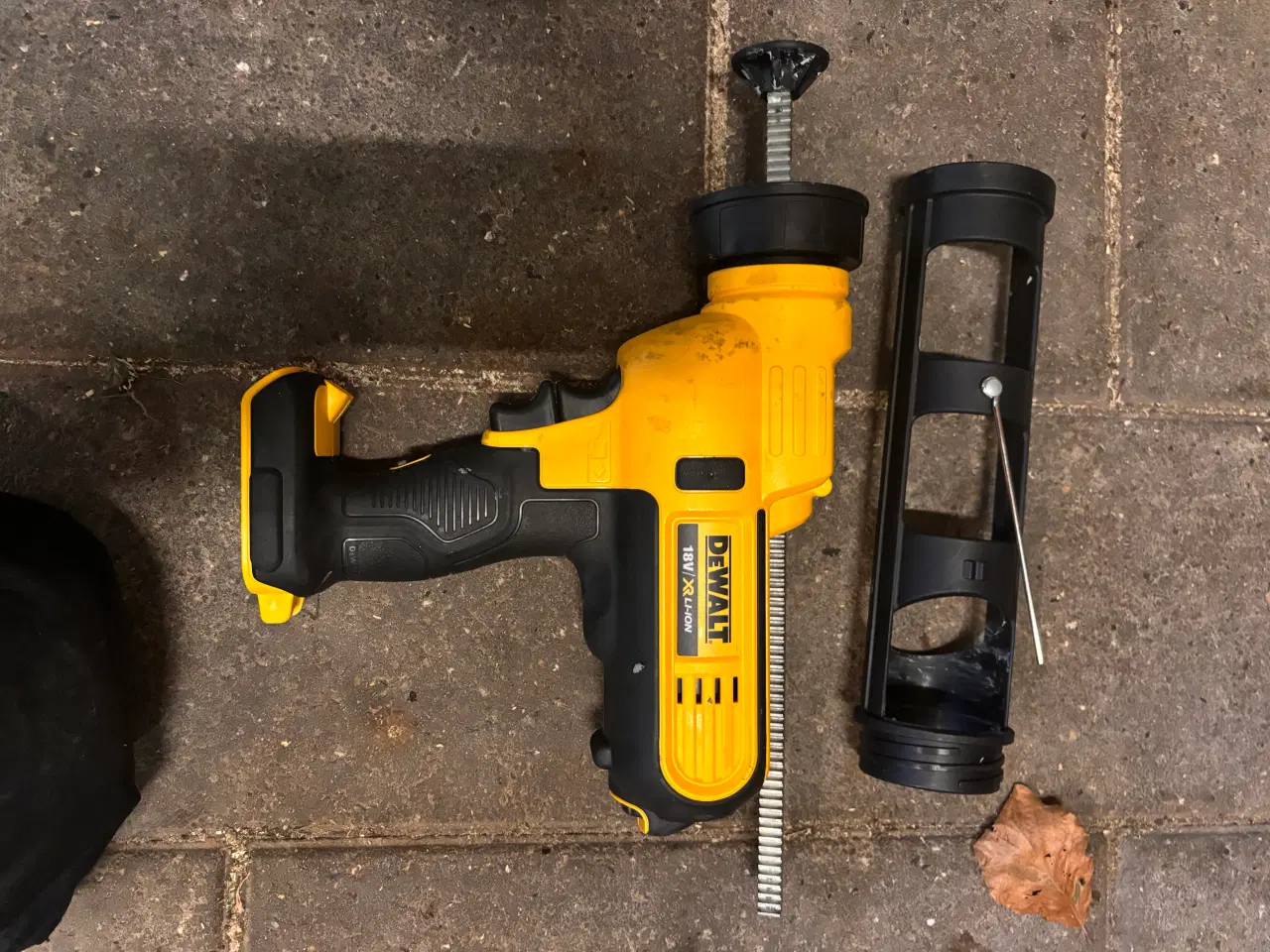 Billede 1 - Fugepistol, Dewalt DCE581N