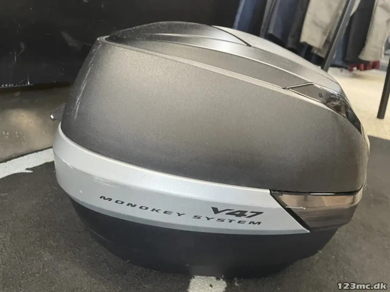 Billede 3 - Topboks, Givi V47