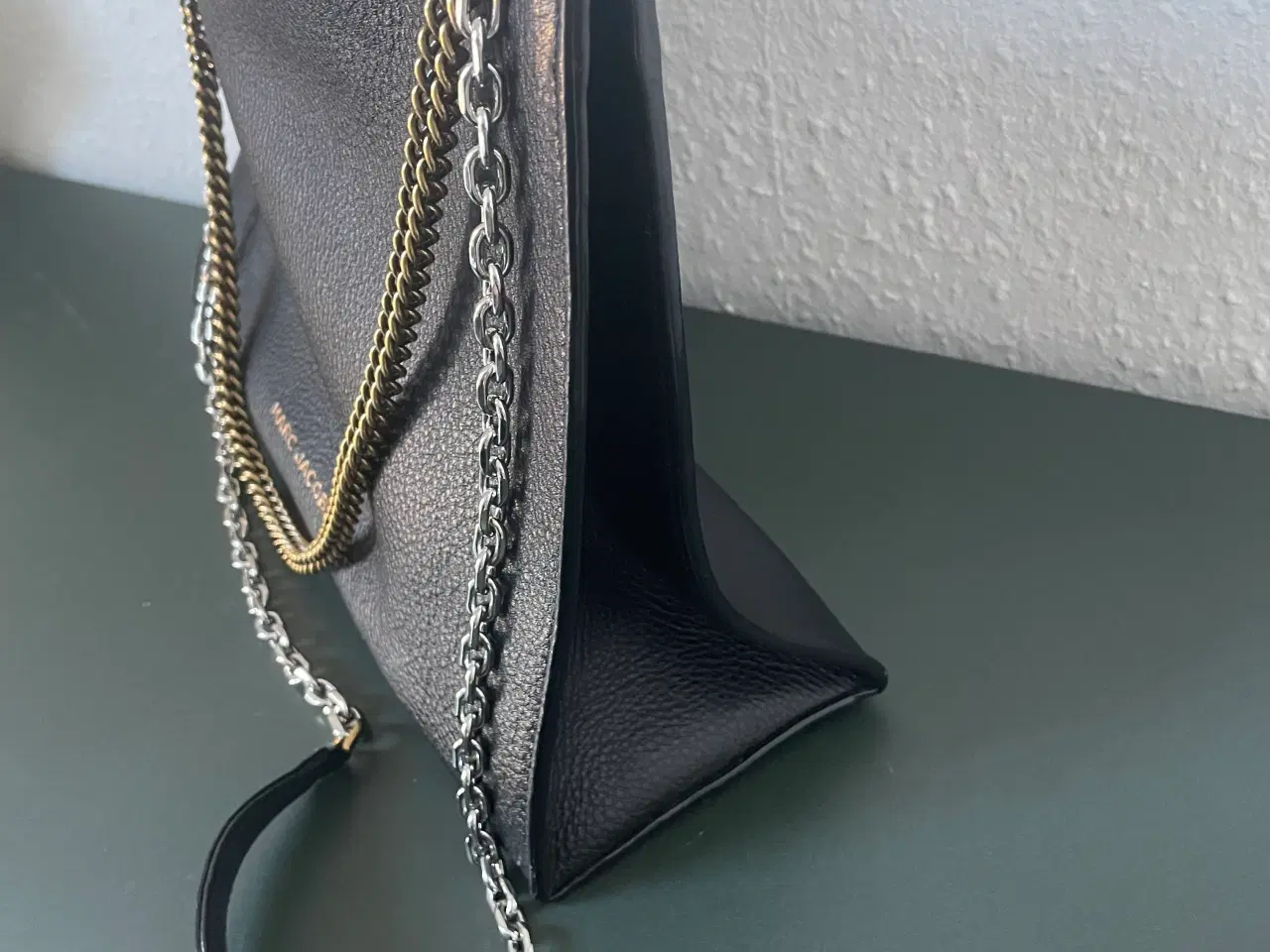 Billede 7 - Marc Jacobs sort skuldertaske 