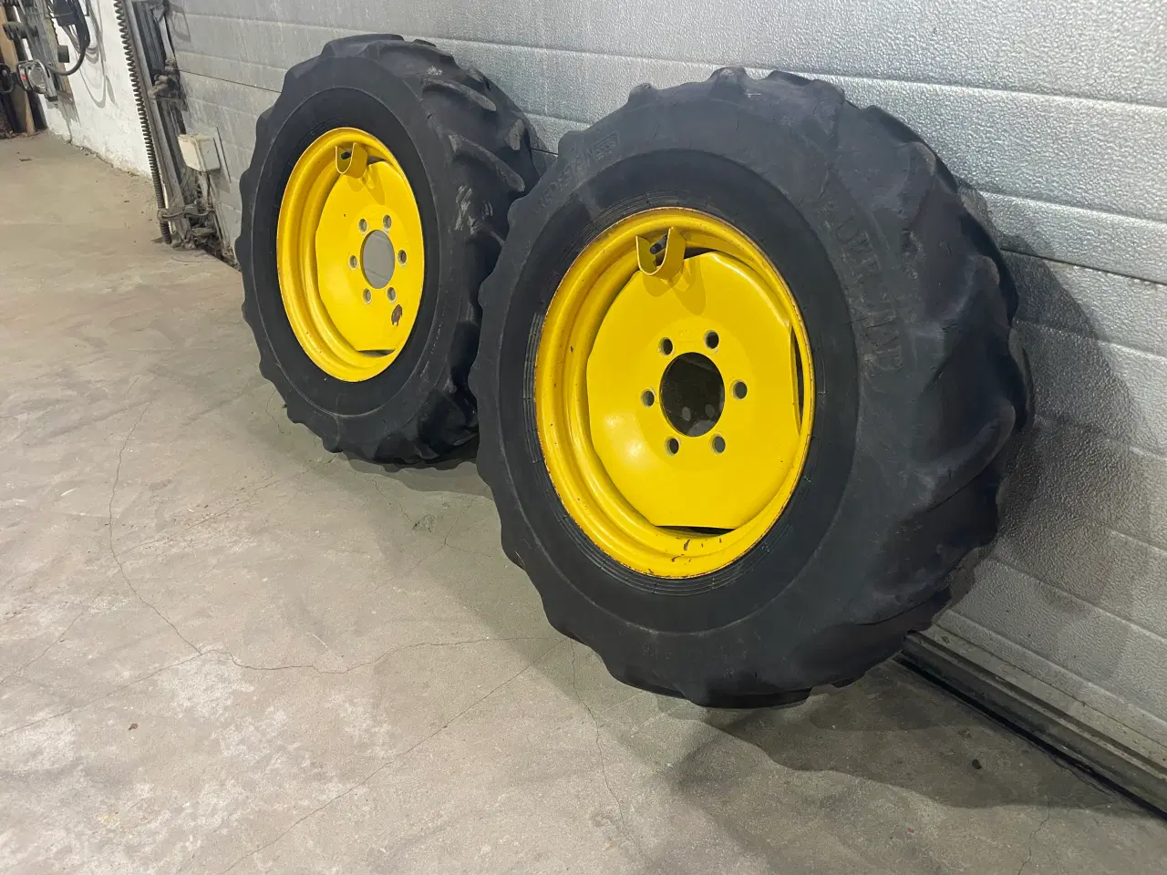 Billede 2 - 2 stk. Vaderstad 7.00 - 15 komplette hjul.