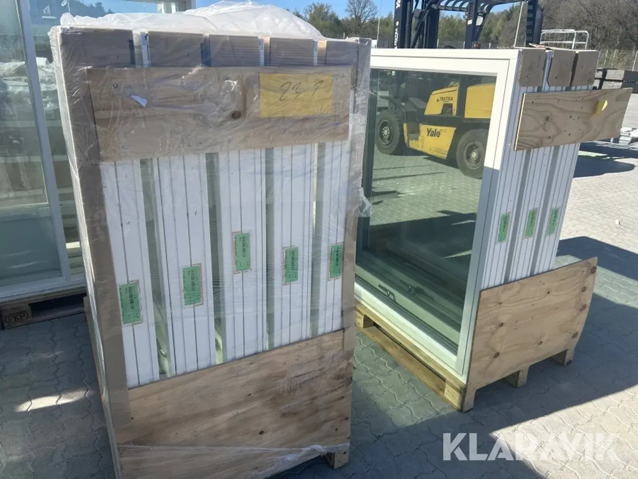 Billede 1 - Topstyret vindue Outrup Træ/alu 3lags glas, 8 styk