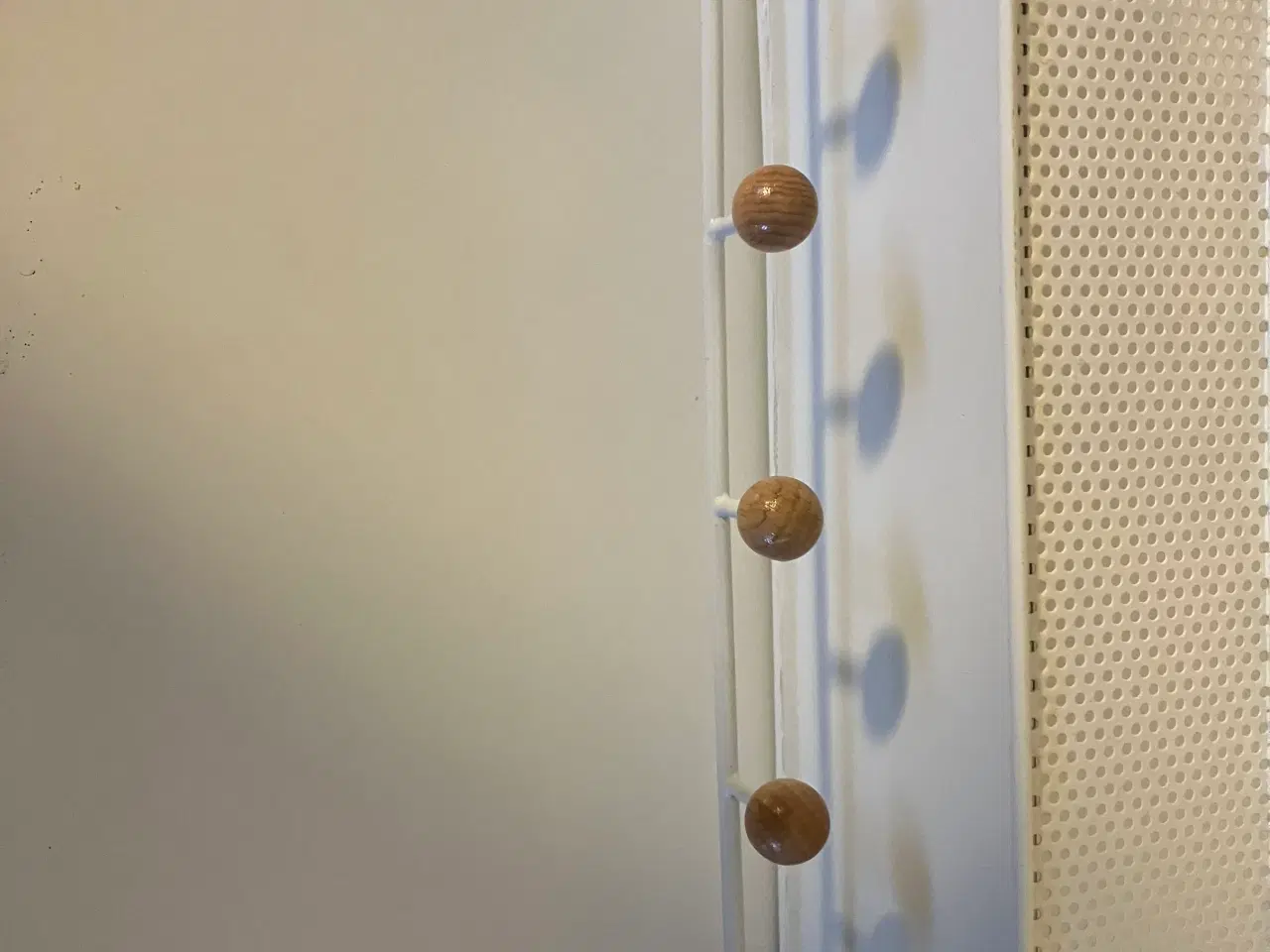 Billede 2 - Ophæng til nøgler mm