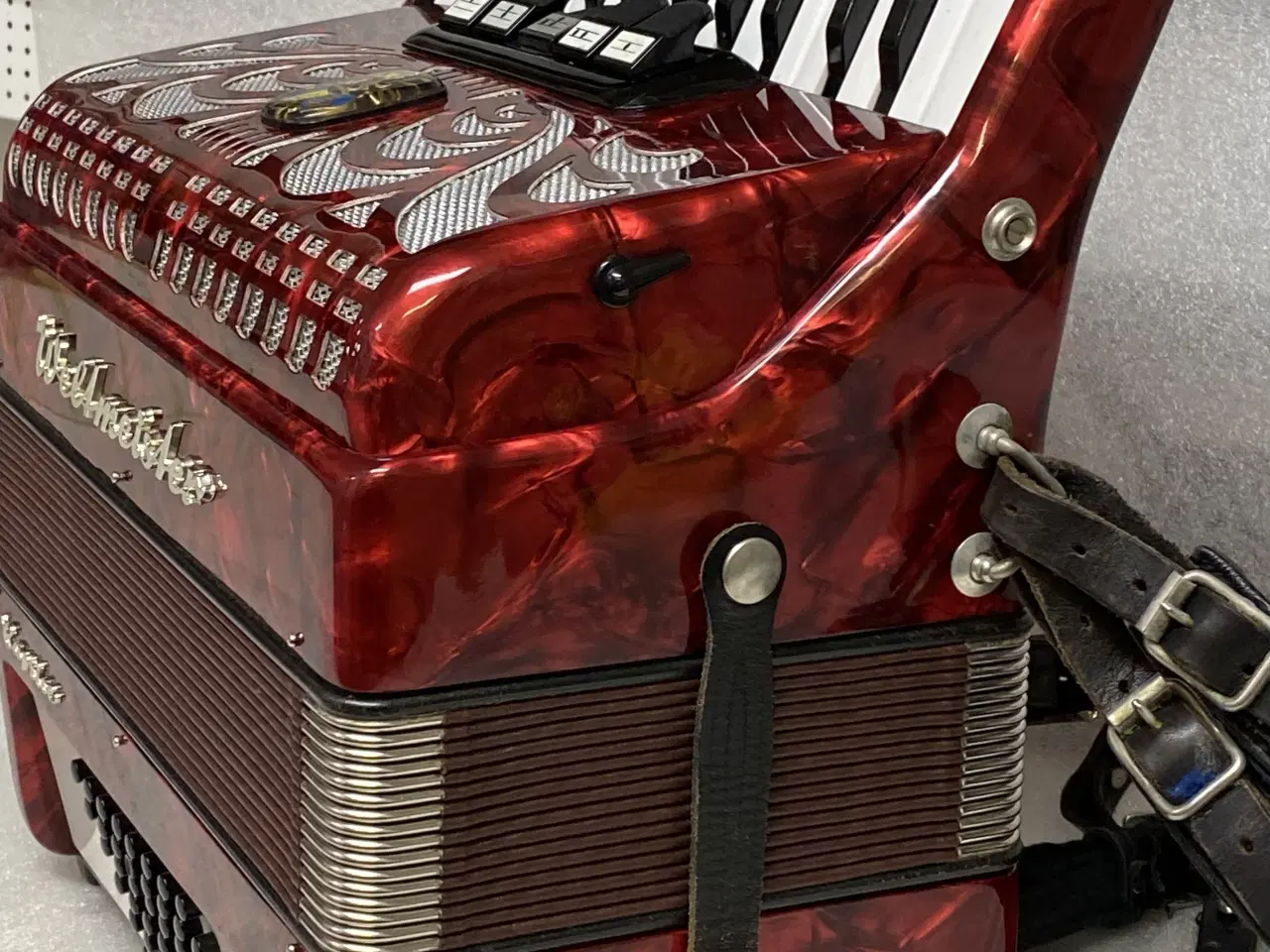 Billede 7 - Weltmeister tangent-harmonika – flot vinrød