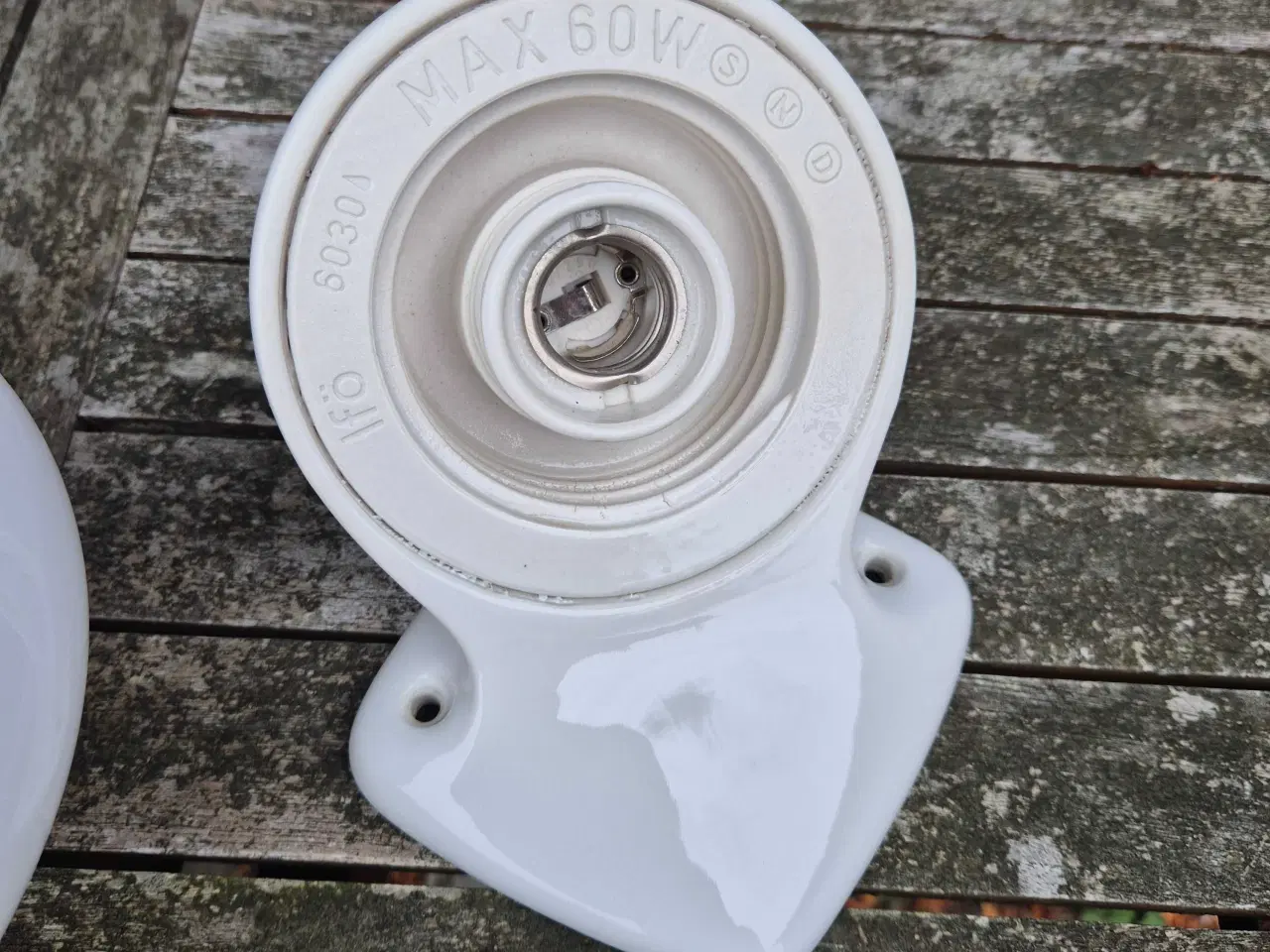 Billede 6 - Hvid badeværelseslampe fra Ifö