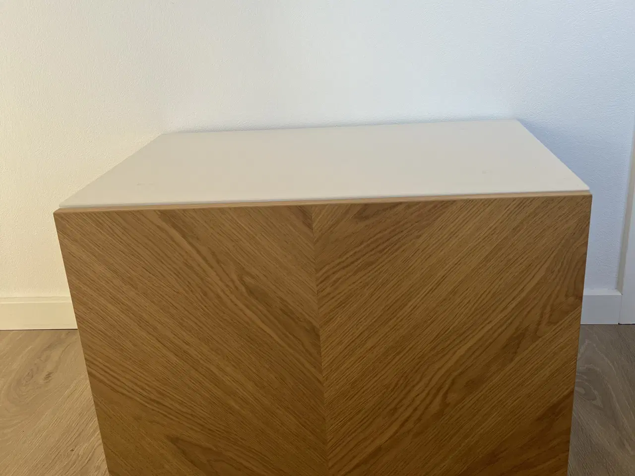 Billede 1 - Skab fra IKEA
