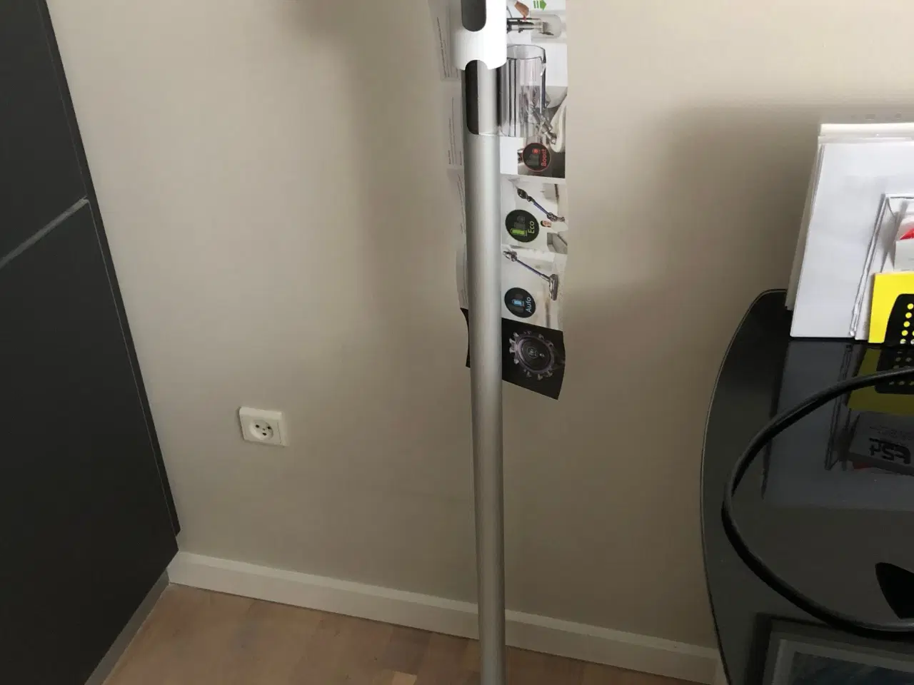 Billede 3 - Stander til Dyson V11