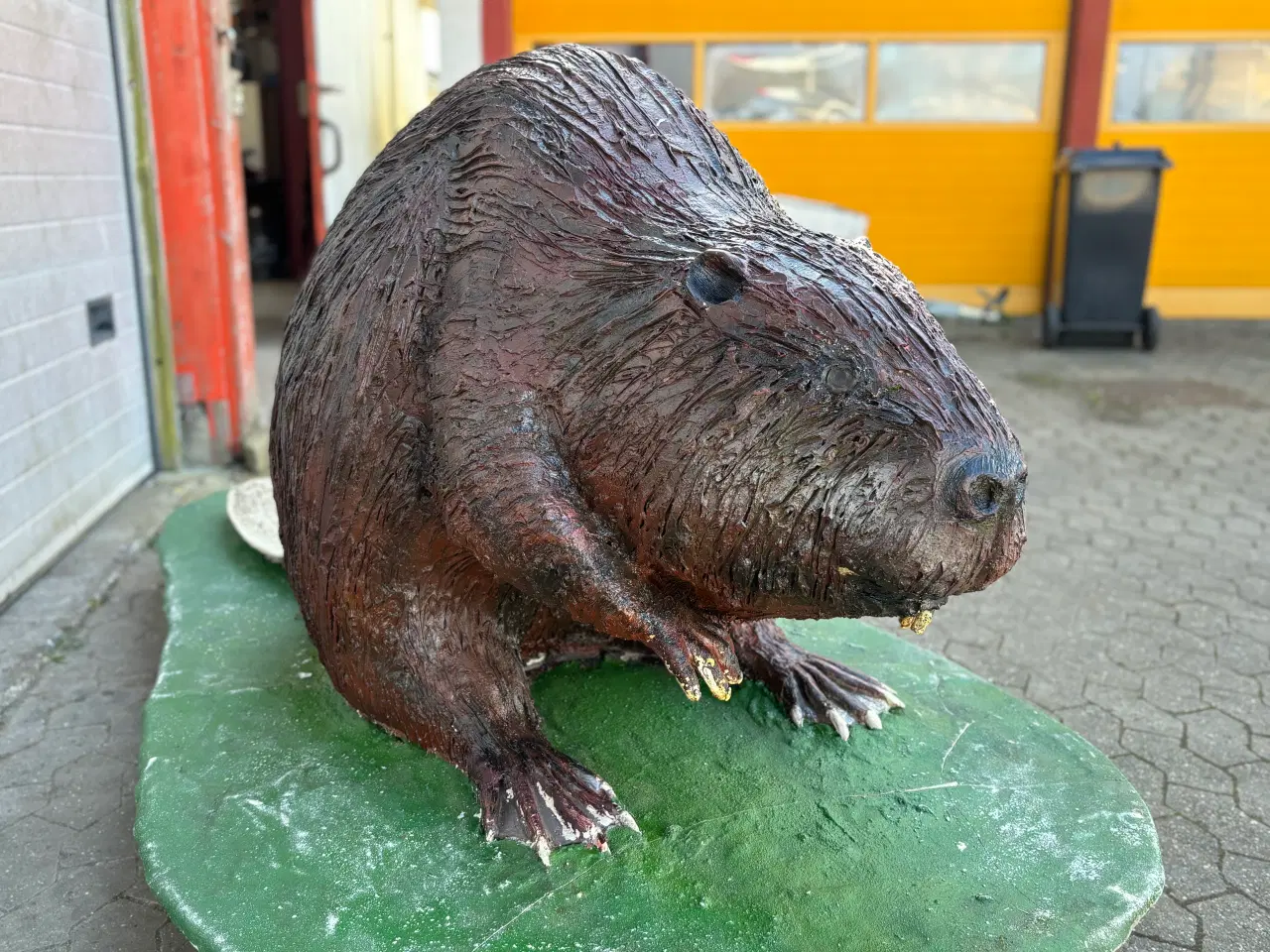 Billede 2 - Kæmpe bæver figur fra butik - 220 cm lang