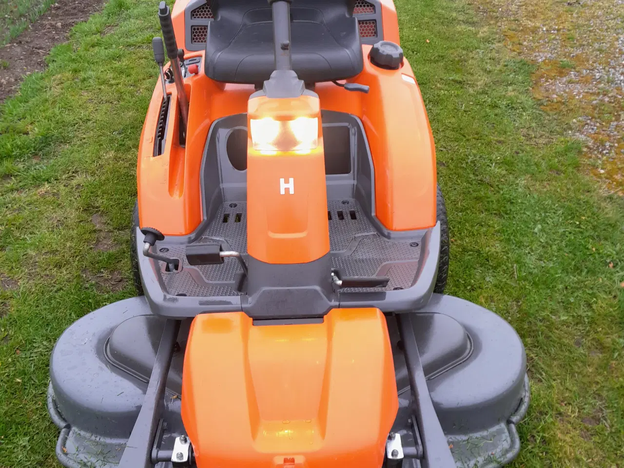 Billede 3 - Frontplæneklipper Husqvarna R316TXs Awd