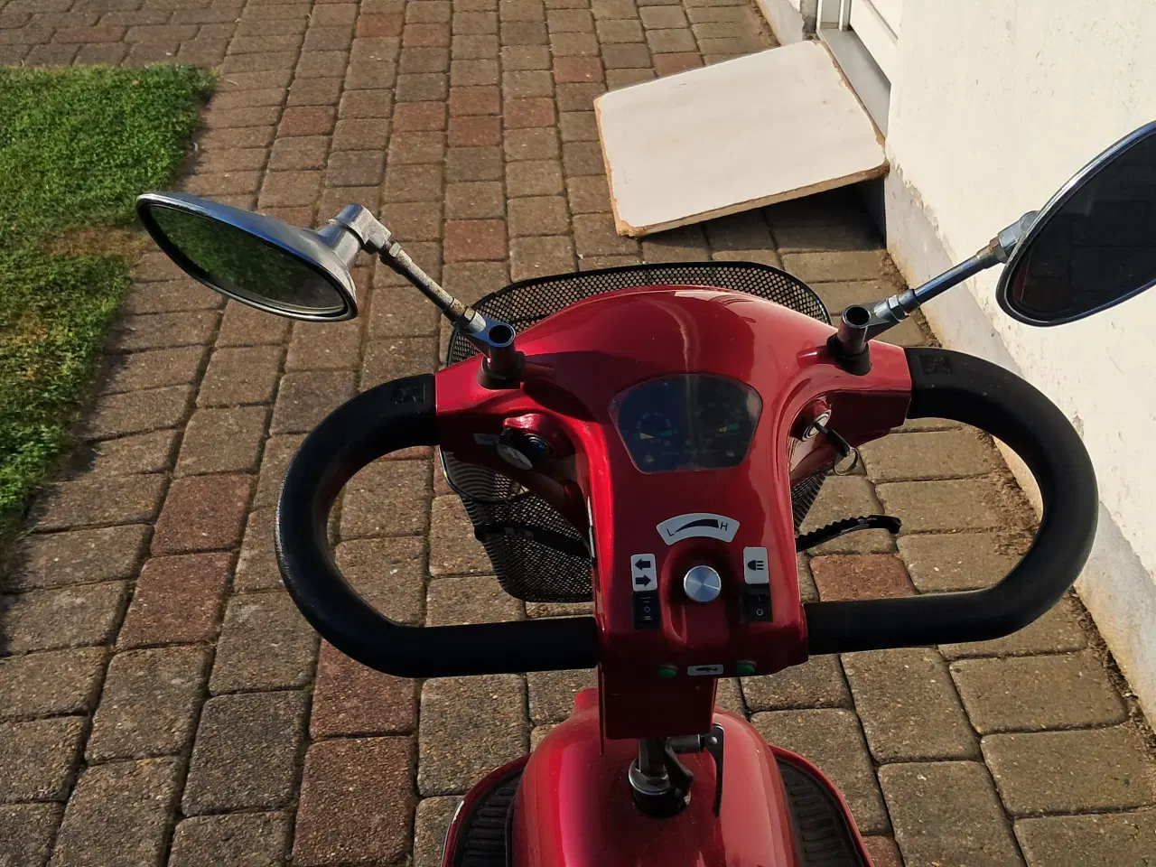 Billede 5 - El-scooter sælges for højst by