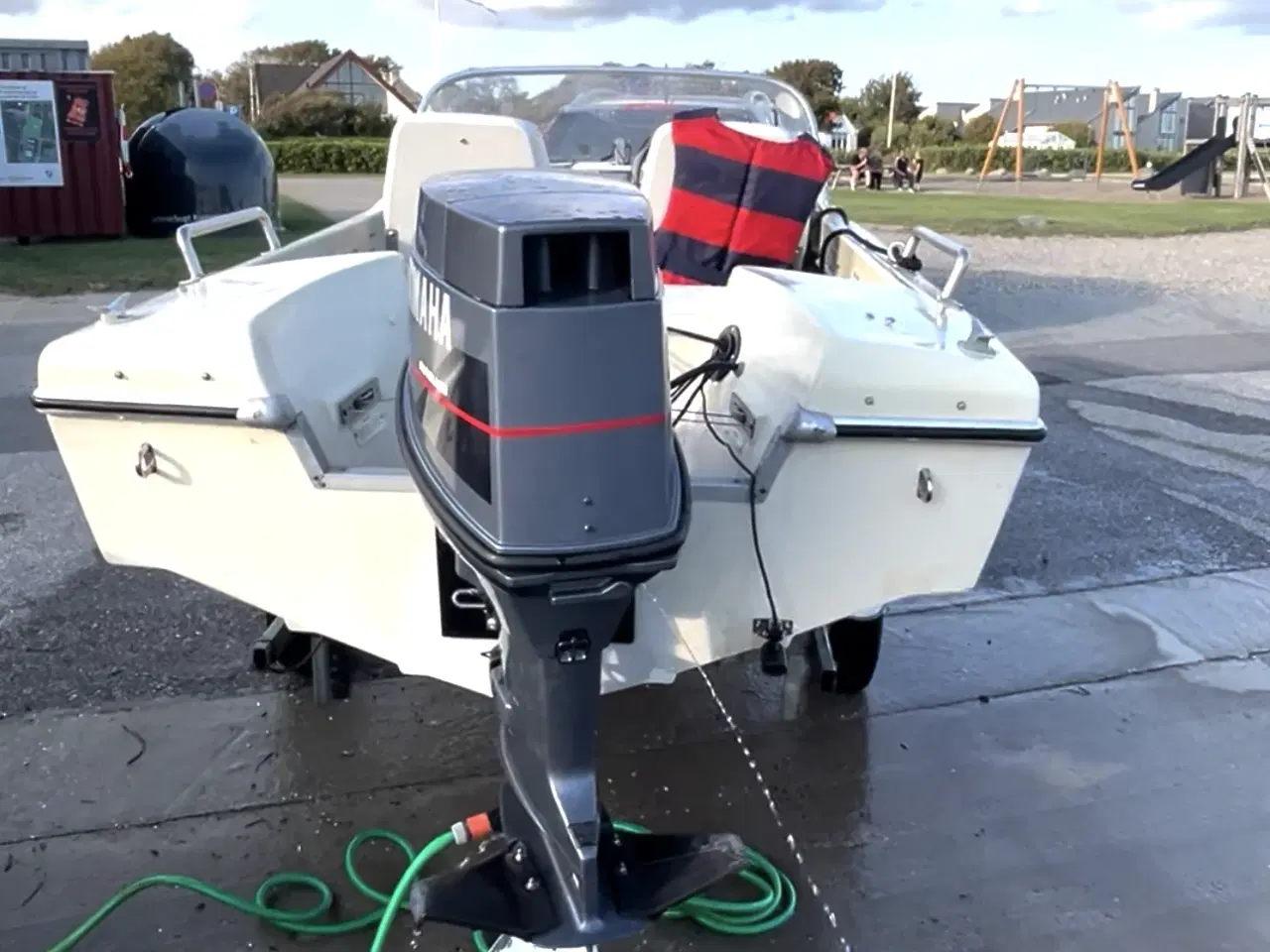 Billede 2 - Lille speedbåd – klar til vandet 🚤