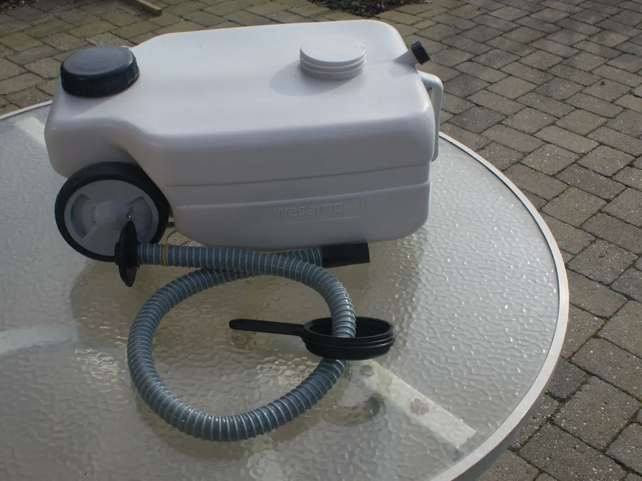 Billede 1 - Spildevandstank