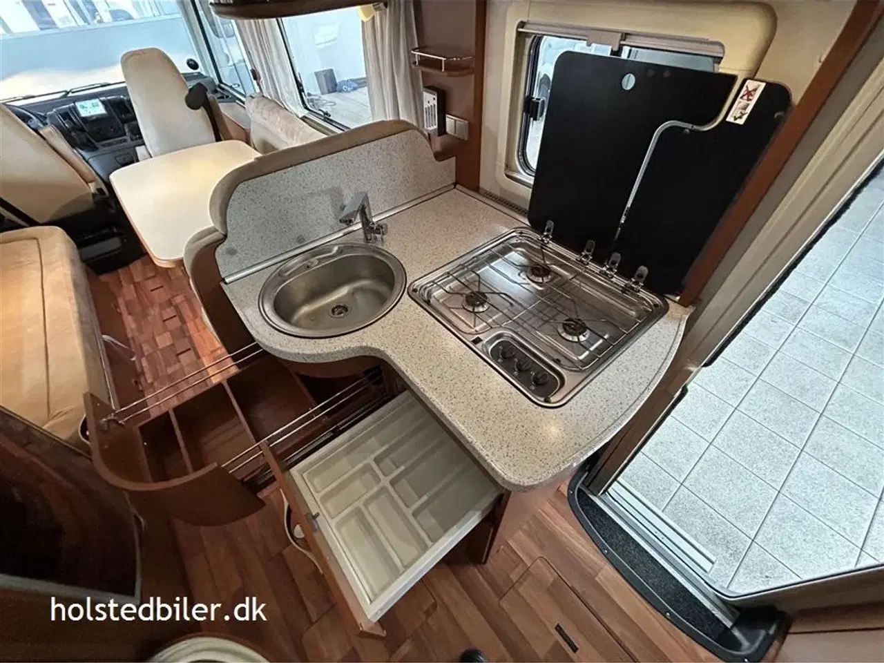 Billede 17 - 2011 - Hymer Hymermobil 544   VILD velholdt - 8 siddepladser - meget udstyr.