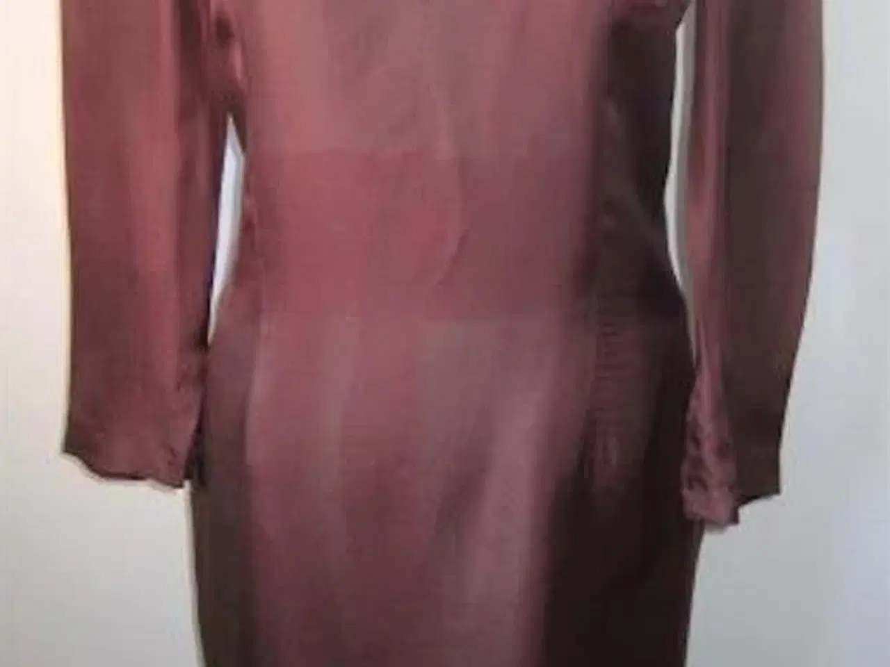 Billede 1 - Elise Gug, silkekjole, str 36