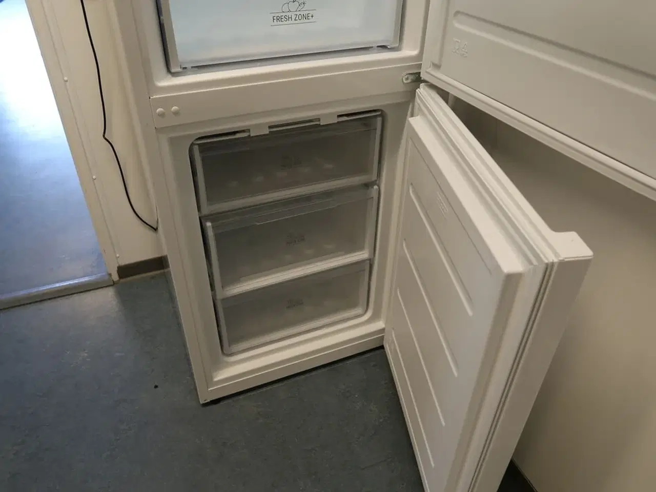 Billede 4 - Køle/Fryseskab BAUKNECHT KGL 1820 WS 2