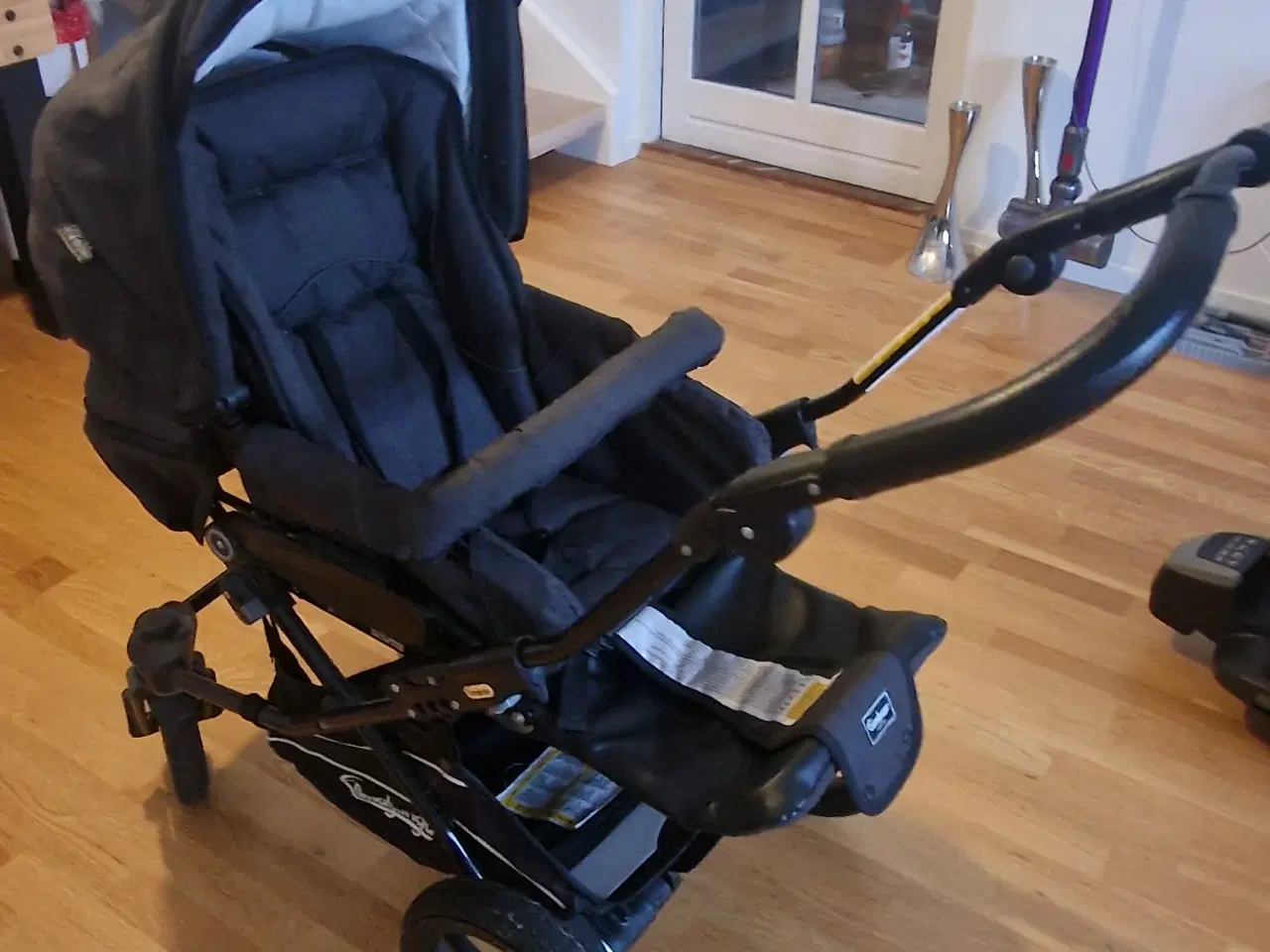 Billede 1 - Flot Emmaljuna klapvogn sælges