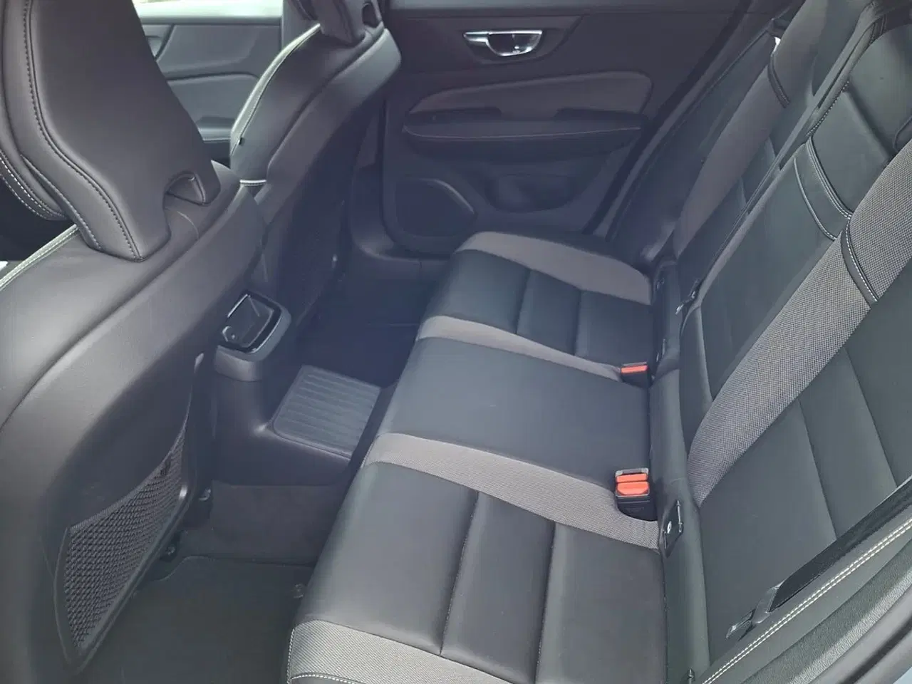 Billede 13 - Volvo V60 2,0 T6 ReCharge R-Design aut. AWD