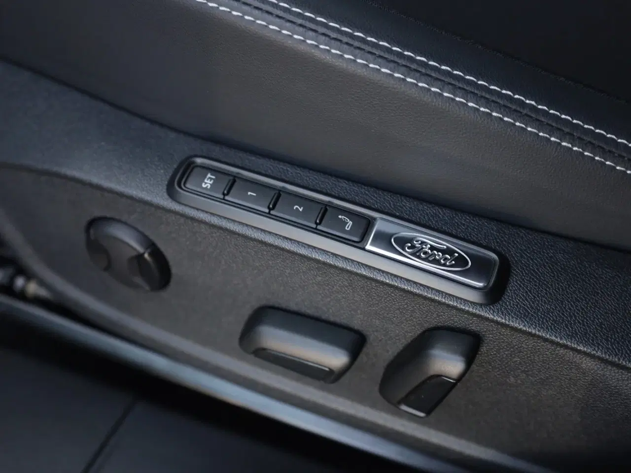 Billede 7 - Ford Capri 77 Select Extended Range