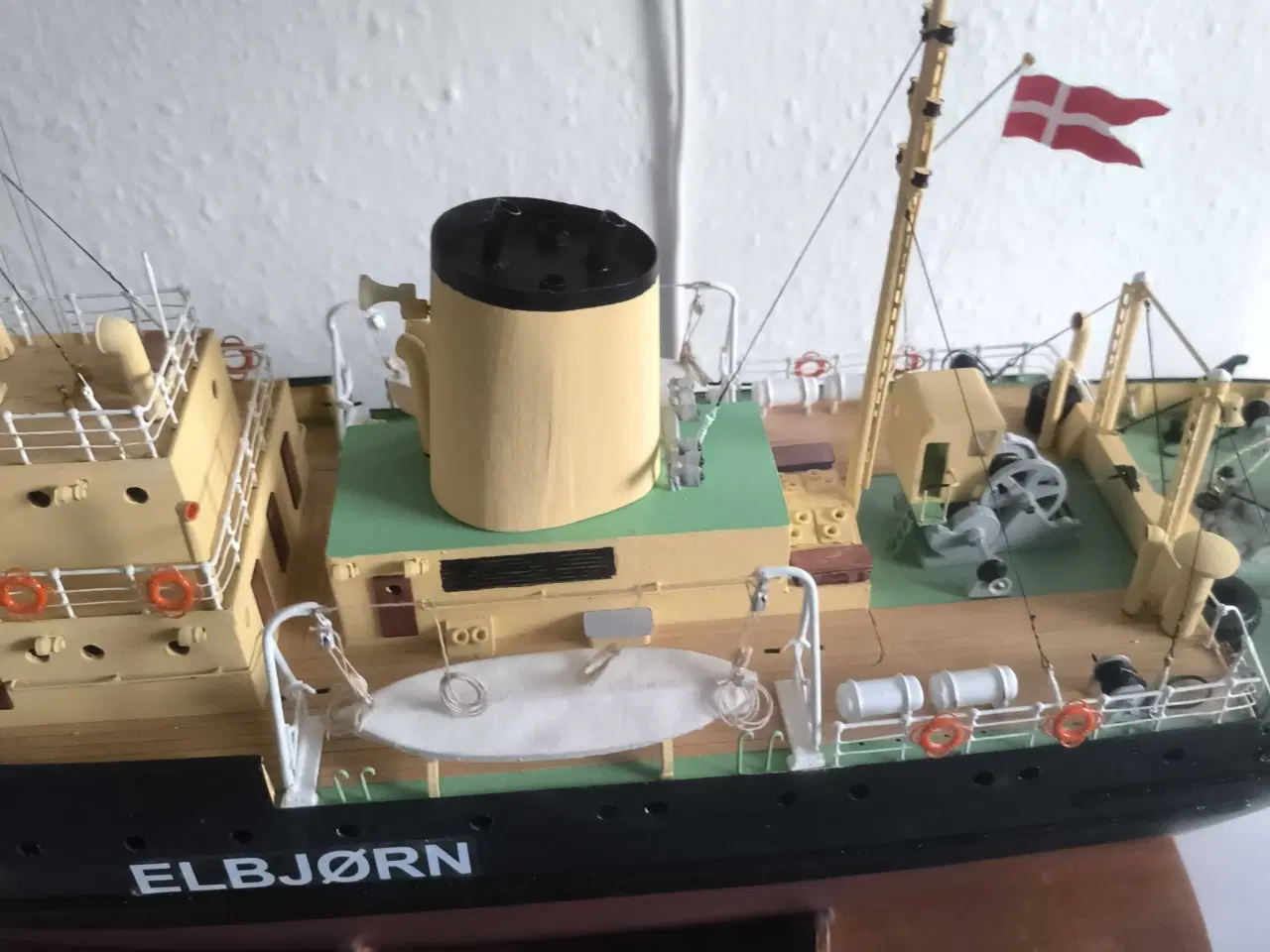 Billede 7 - Elbjørn Skibsmodel Træ Sort og Grøn
