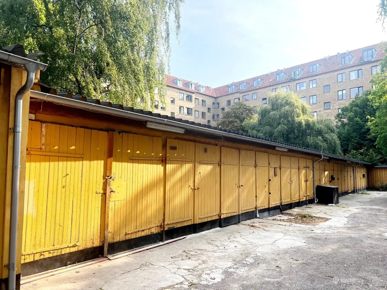 Billede 3 - Stor garage til bil/lager centralt på Frb.