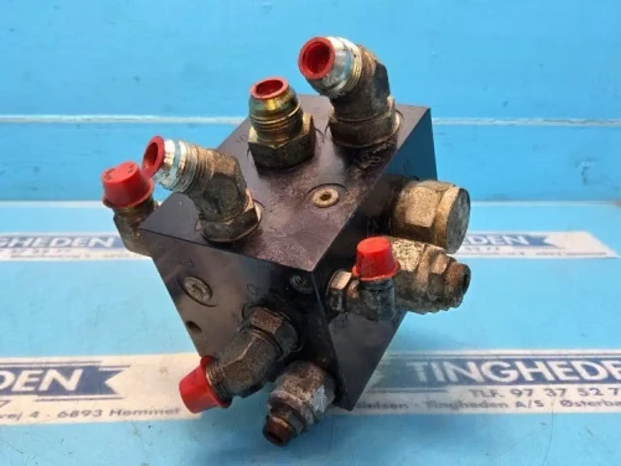 Billede 4 - MacDon D60 Hydraulikventil 133318