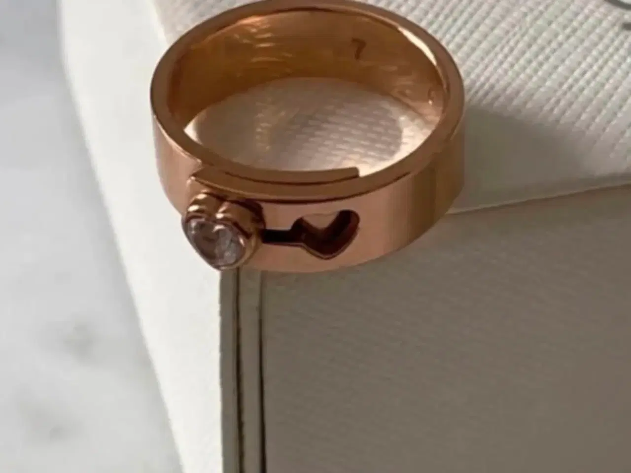 Billede 2 - Michael Kors ring str. 55