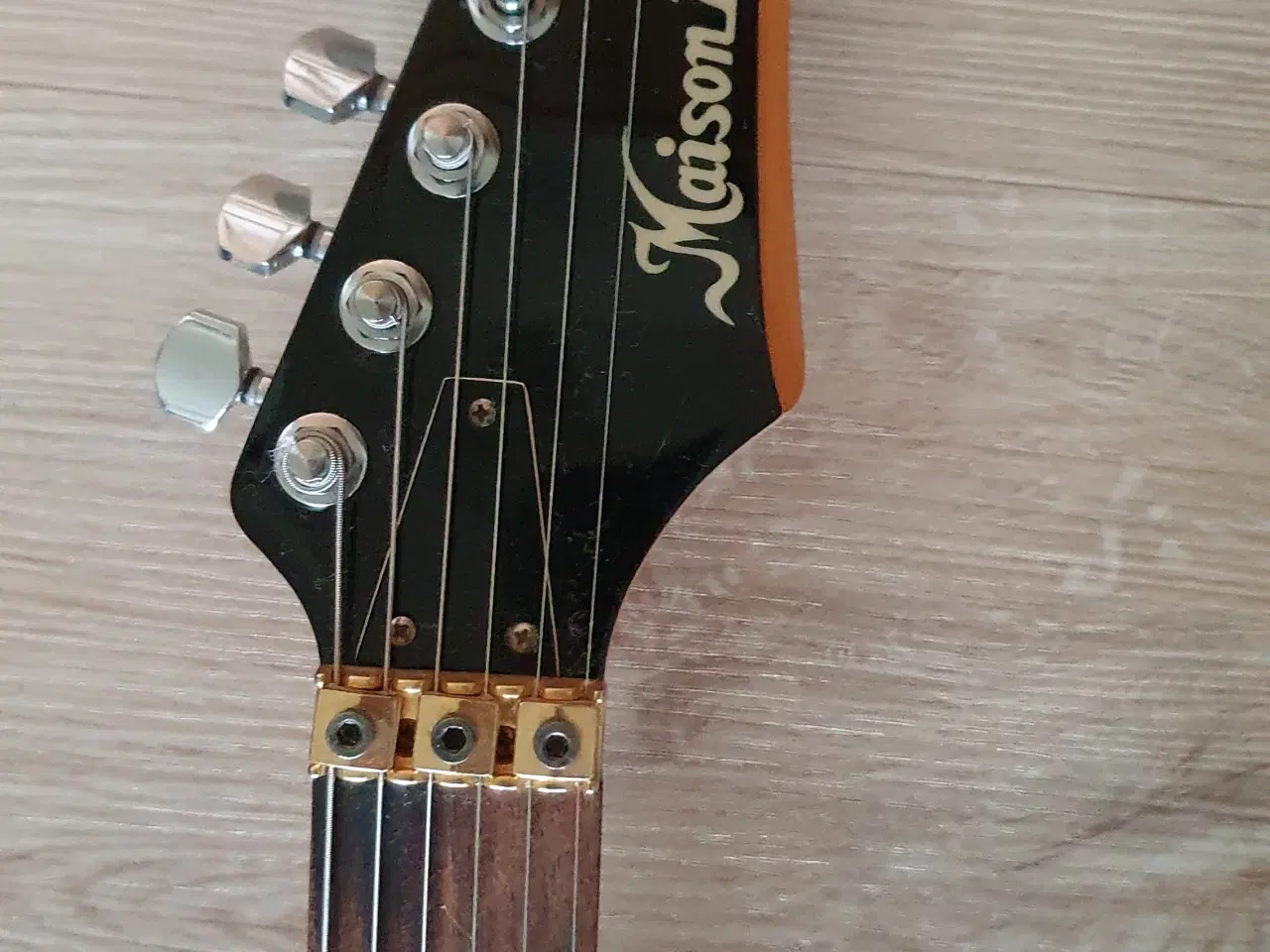 Billede 1 - Elguitar Maison II Z serie sælges