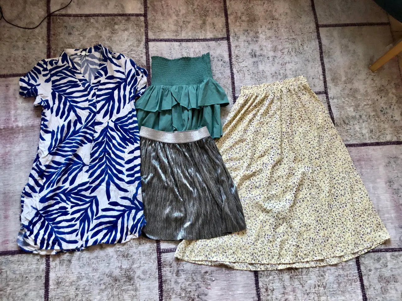 Billede 1 - 11 stk blandet dametøj str XS