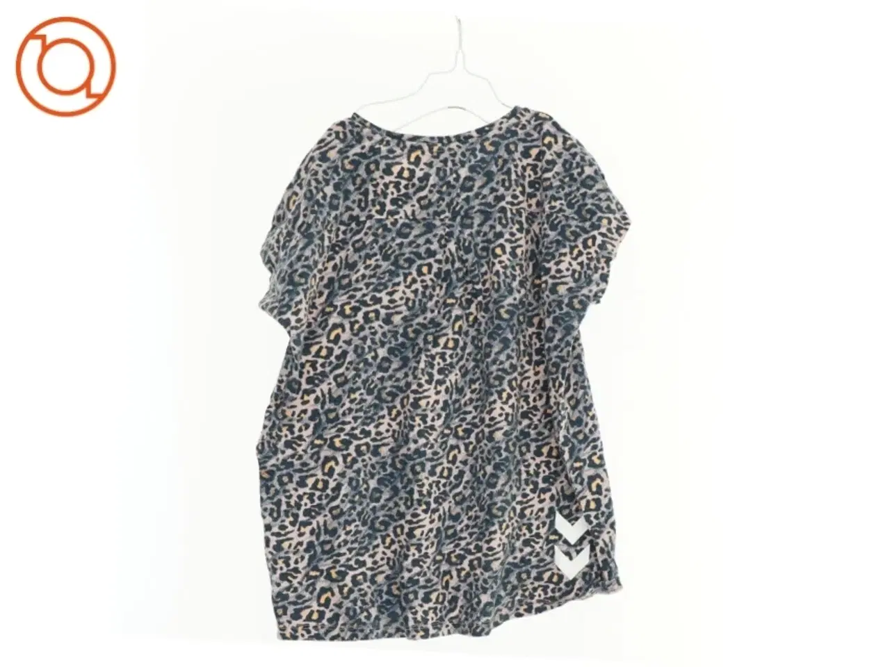 Billede 2 - T-Shirt fra Hummel (str. 146 cm)