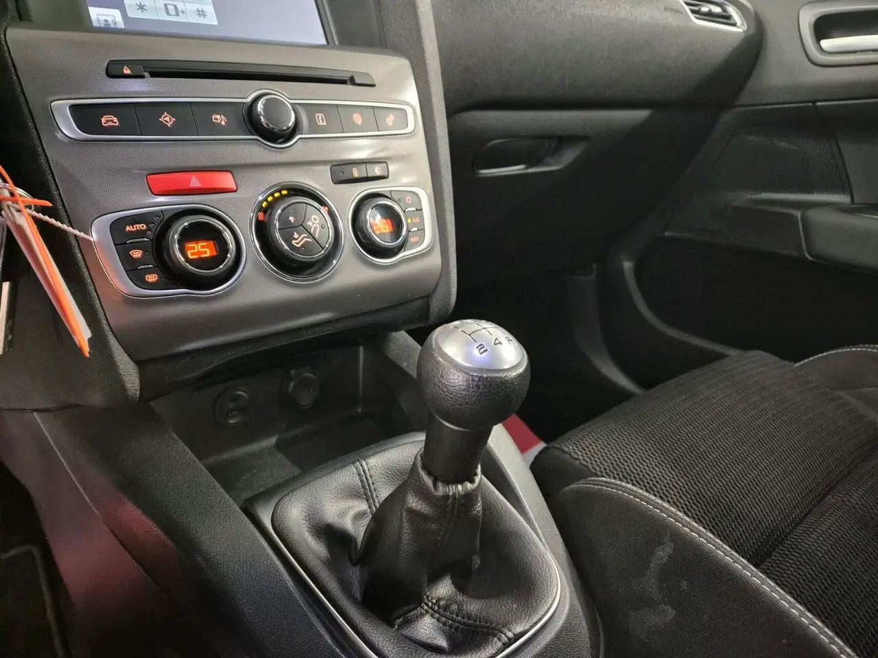 Billede 13 - Citroën C4 1,6 Blue HDi Feel start/stop 100HK 5d