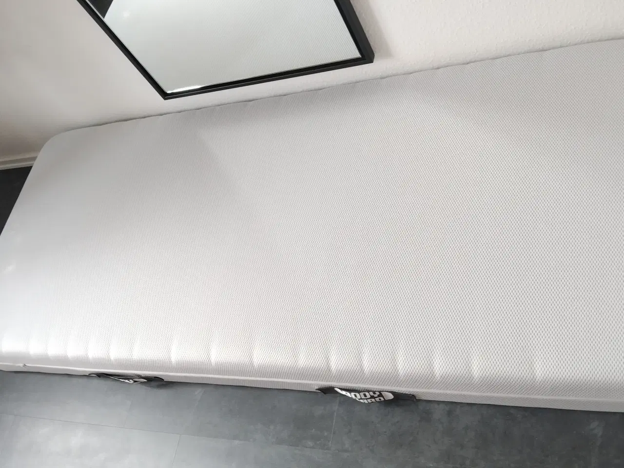 Billede 4 - Skummadras, Bodyguard Comfort H3 mellem fast H4