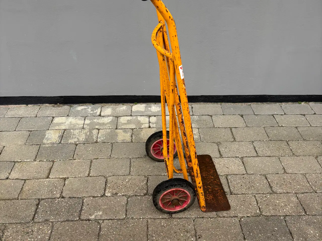 Billede 2 - Randers Sækkevogn massive hjul