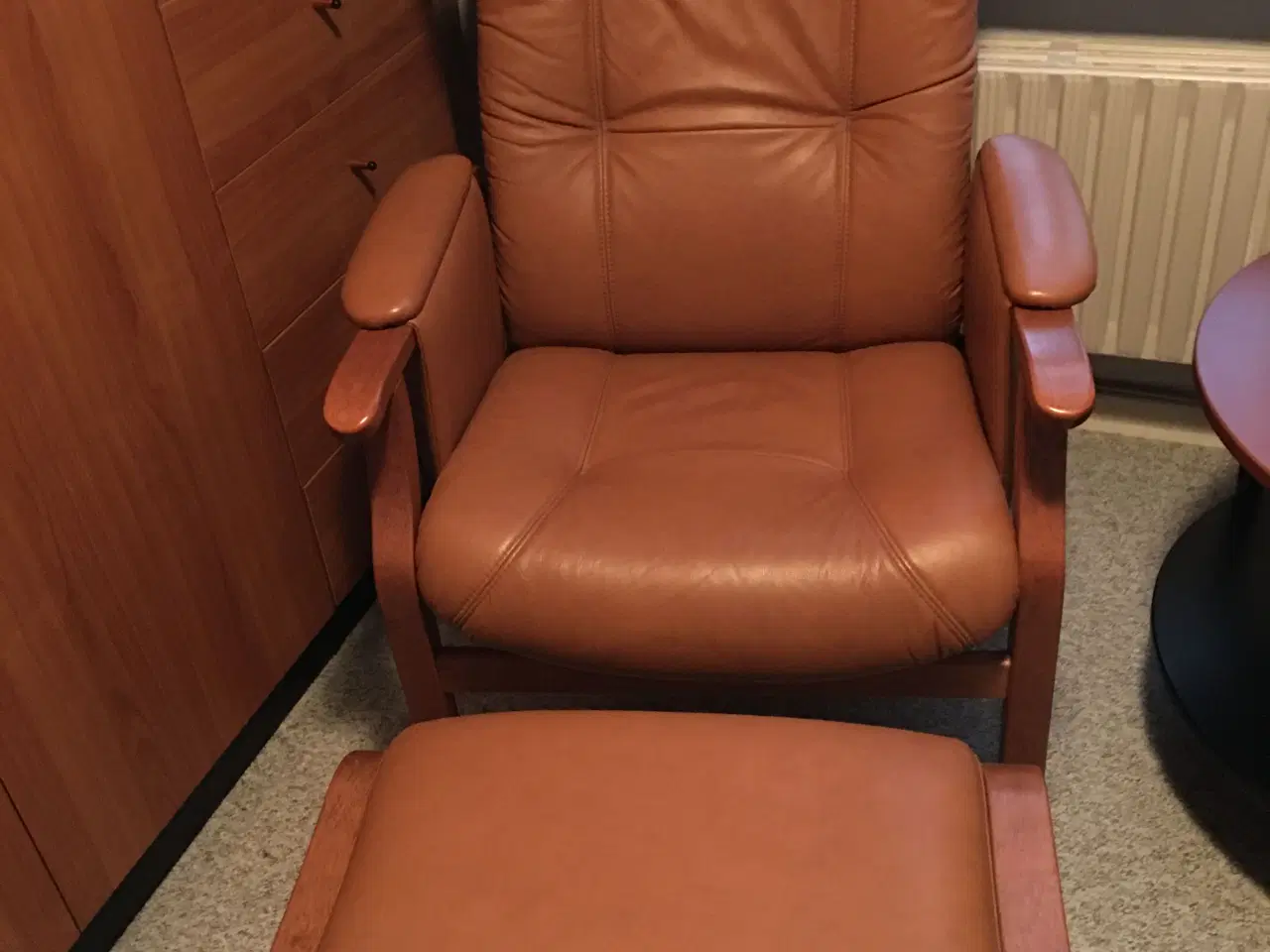 Billede 1 - 2 sæt relax-/hvilestole + skamler