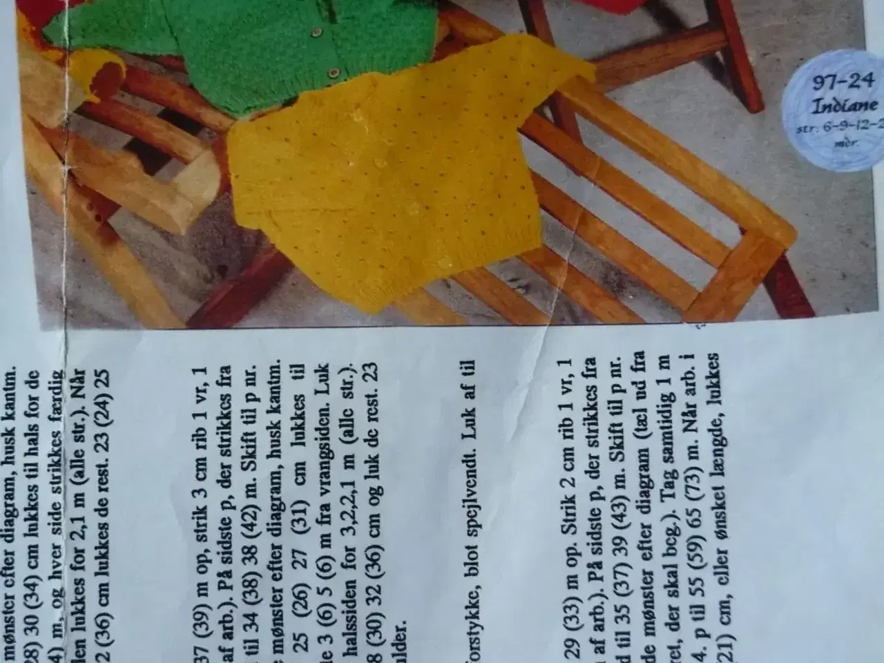 Billede 4 - 5 opskrifter på strikket babytøj