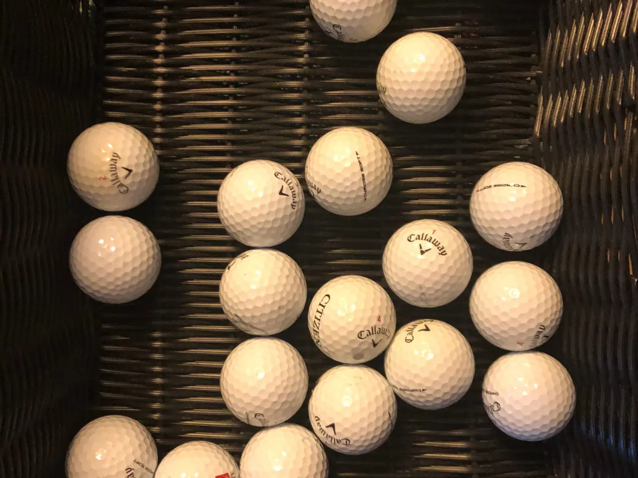 Billede 5 - golfbolde (Pro v1) 10kr pr/stk.