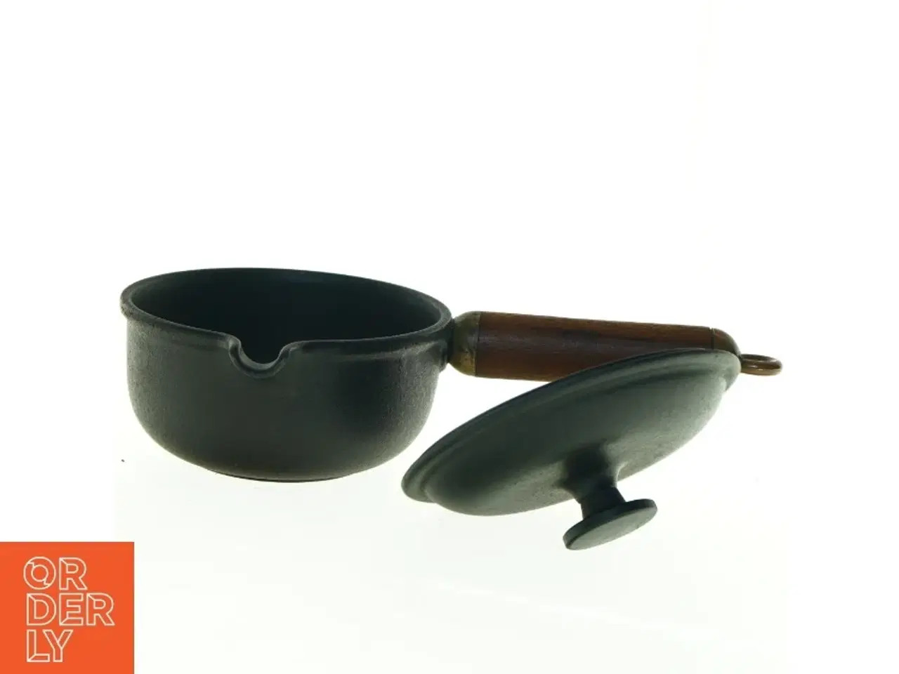 Billede 3 - Le Creuset Støbejerns kasserolle med låg og træhåndtag (str. Ø 13 cm)