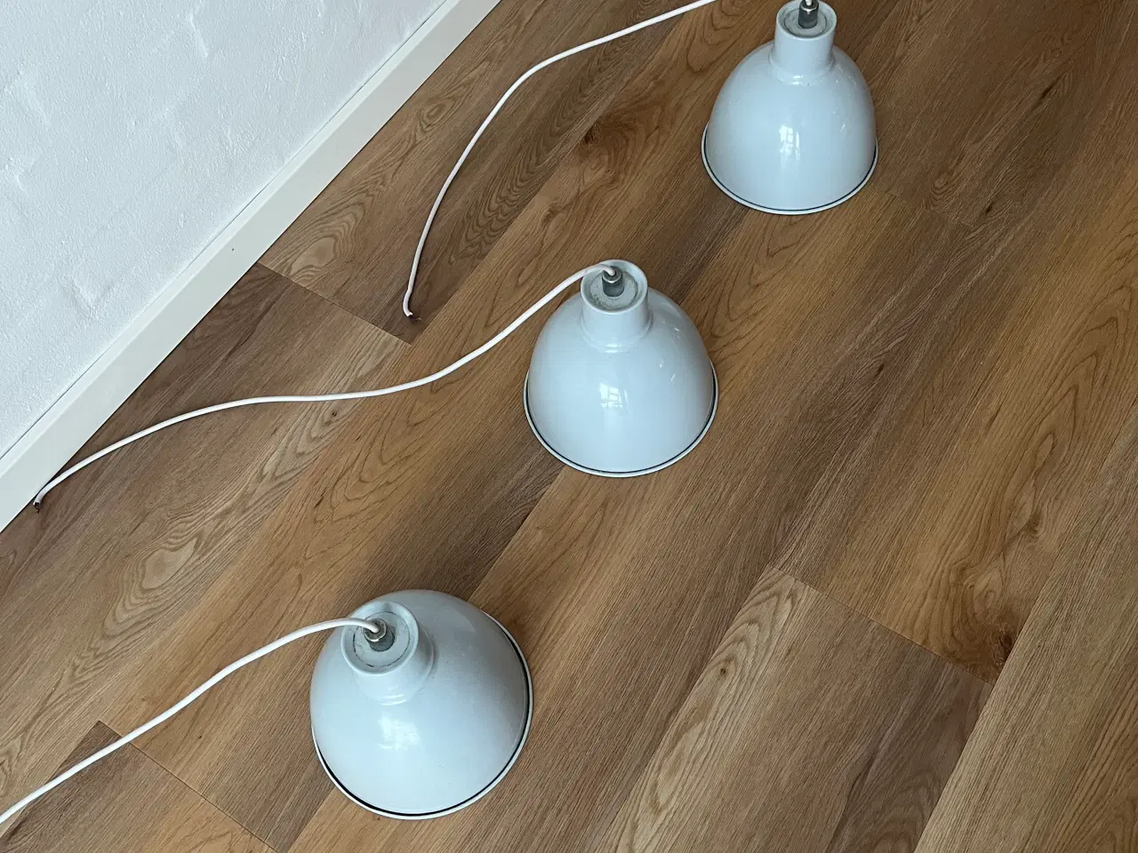 Billede 1 - 3 lyseblå lamper til køkkenbord eller spisebord