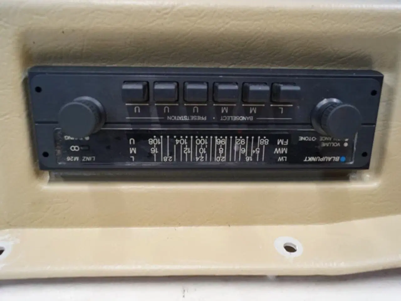 Billede 16 - Dronningborg D9000 Beklædning