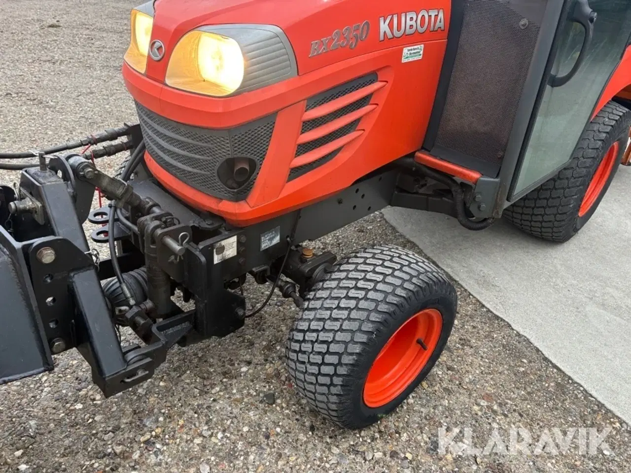 Billede 9 - Traktor Kubota BX 2350 D - inklusiv kost og saltspreder