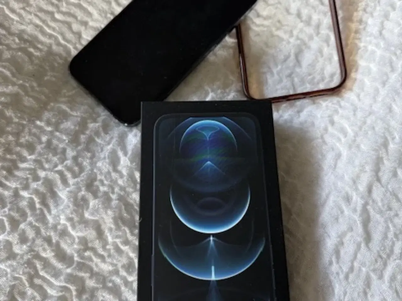 Billede 3 - Fin og velholdt iPhone 12 Pro sælges