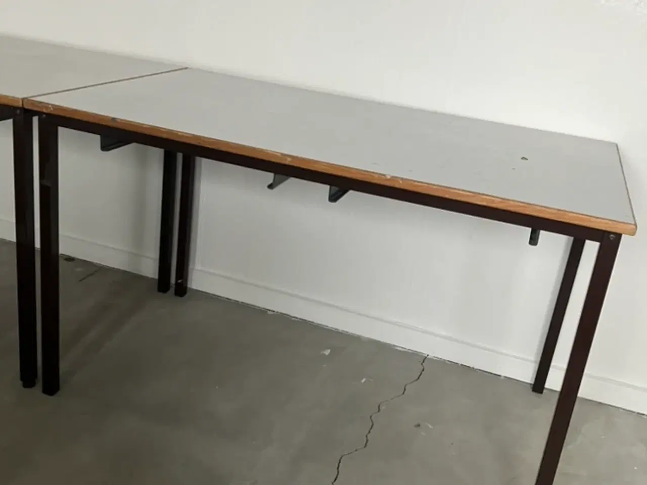 Billede 2 - 2 retro skoleborde / borde