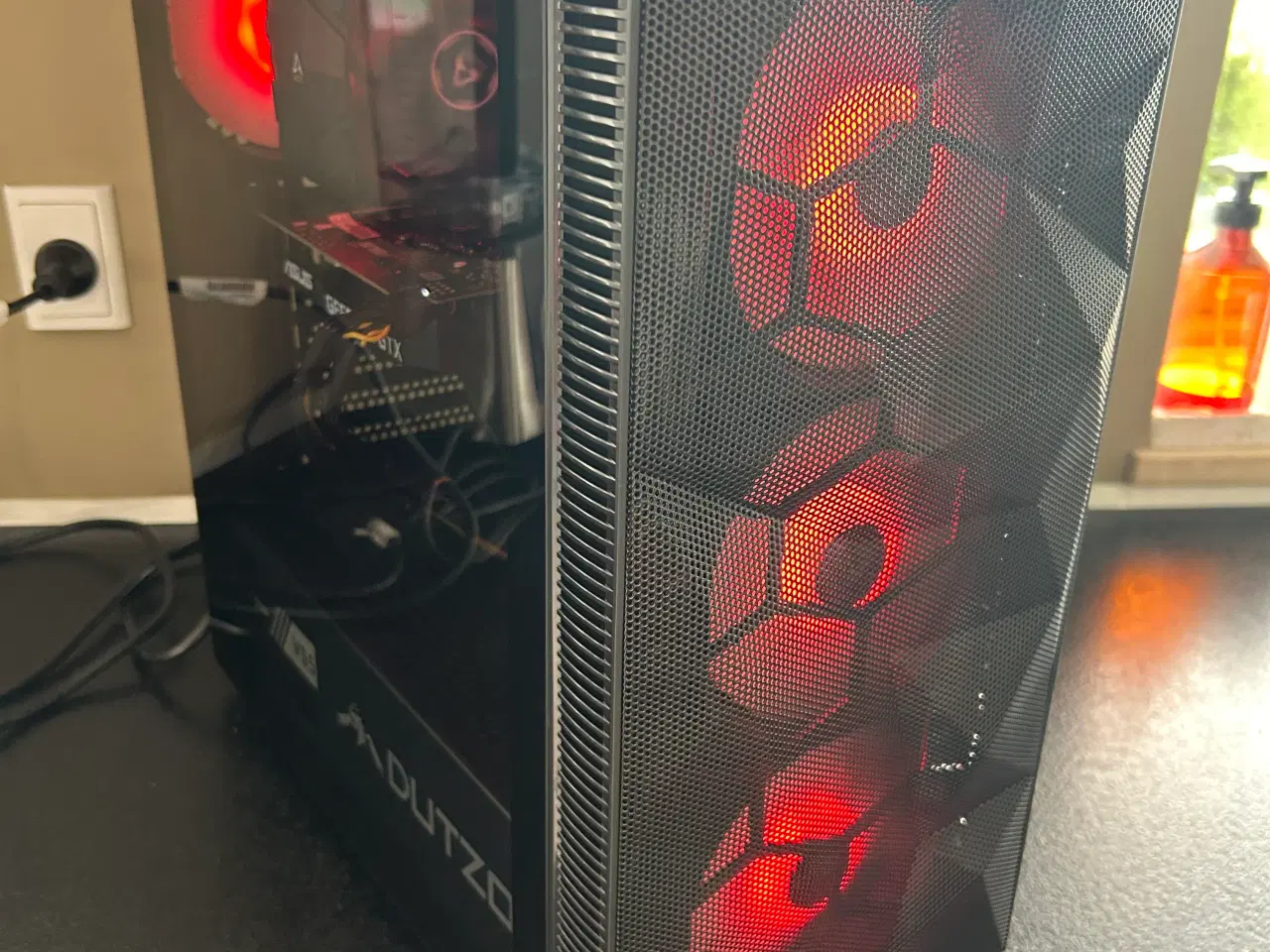 Billede 3 - Fed RGB gamer pc 