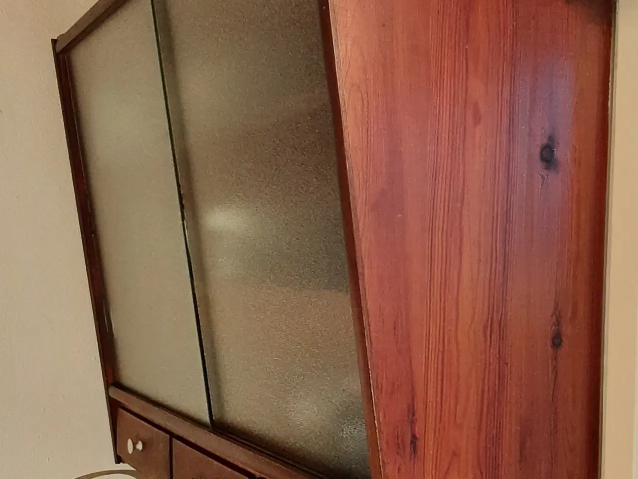 Billede 1 - Københavnerskab med teak front