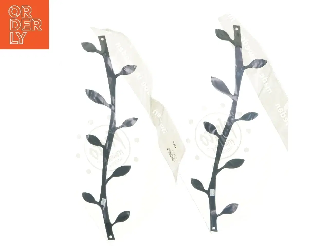 Billede 1 - 2 stk. knagerækker i sort metal (str. 37 cm)