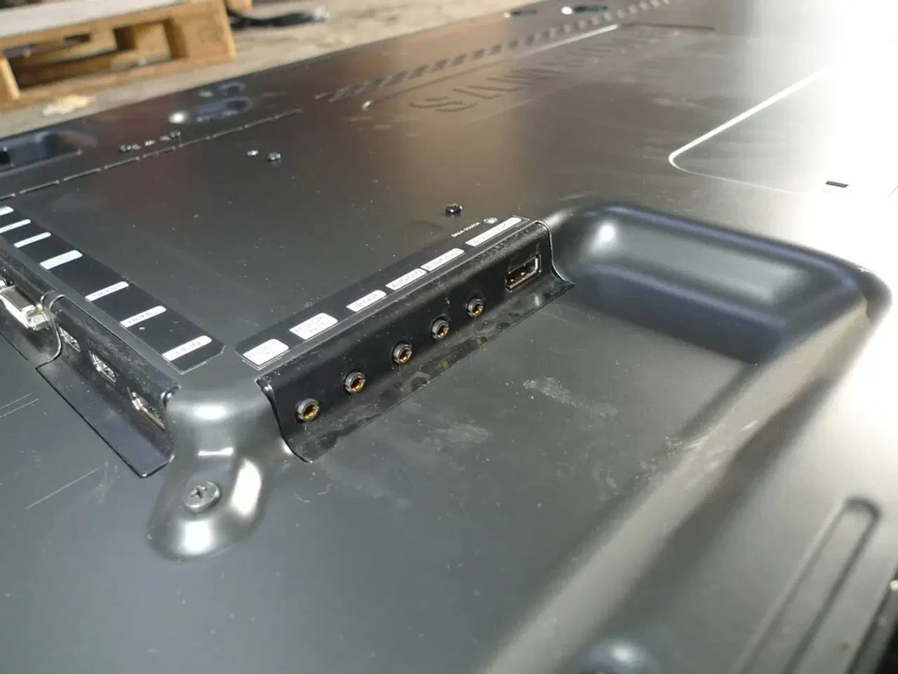 Billede 7 - Prof. Monitor 46" Samsung UH46F5, HDMI, DVI, RJ45 m.m.