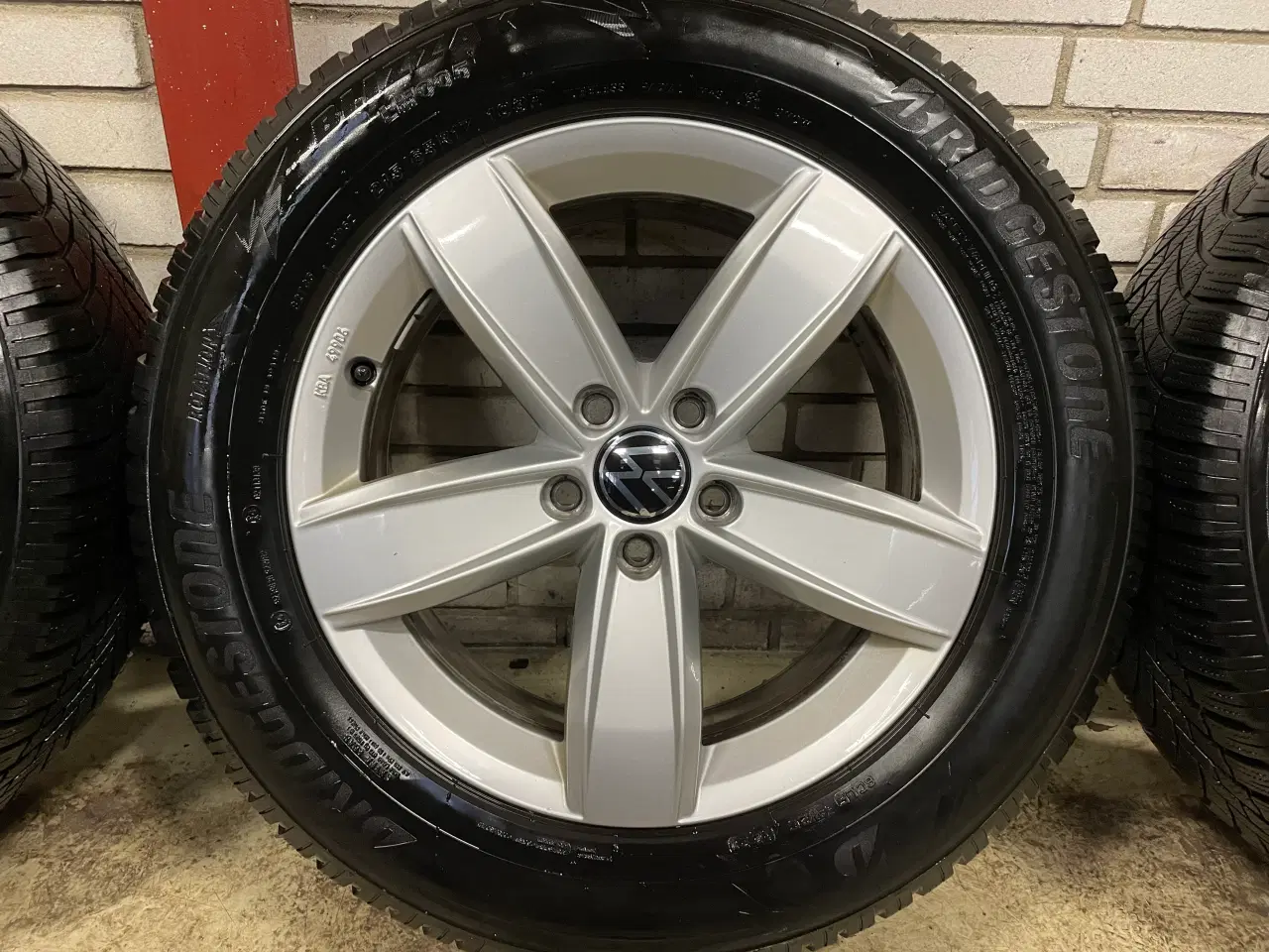 Billede 5 - 17 VW Tiguan 215/65r17 Ref.213 vinter